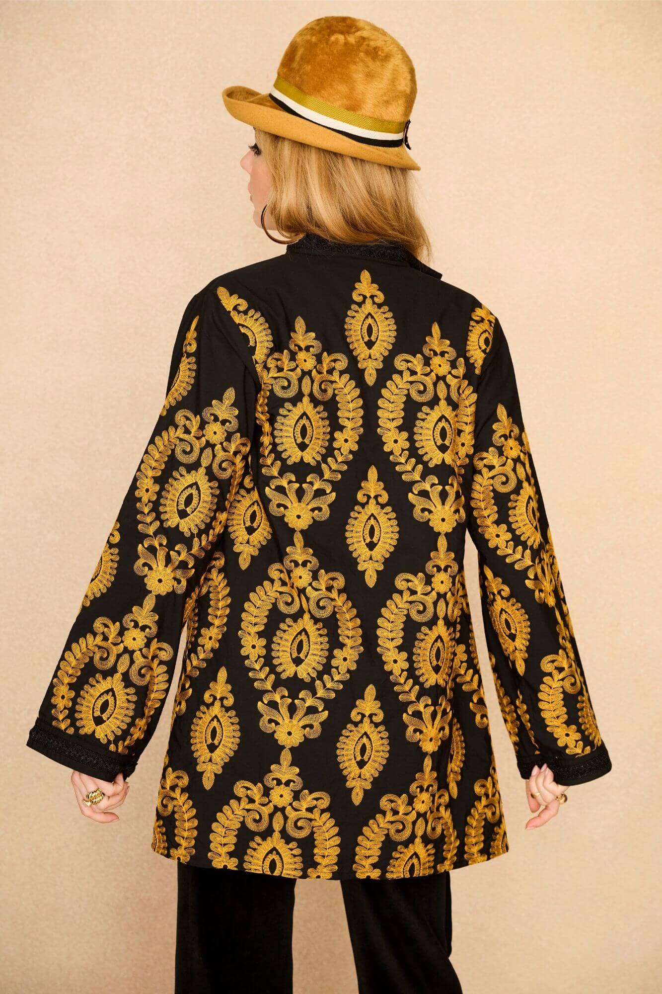 Magic Embroidered Duster – Black