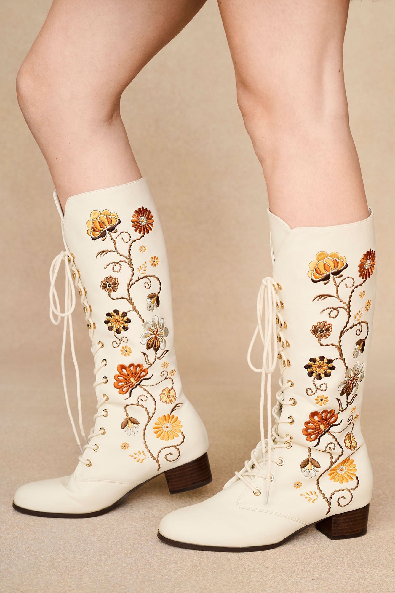 Penny Lane Cream Embroidered Boots – Floral