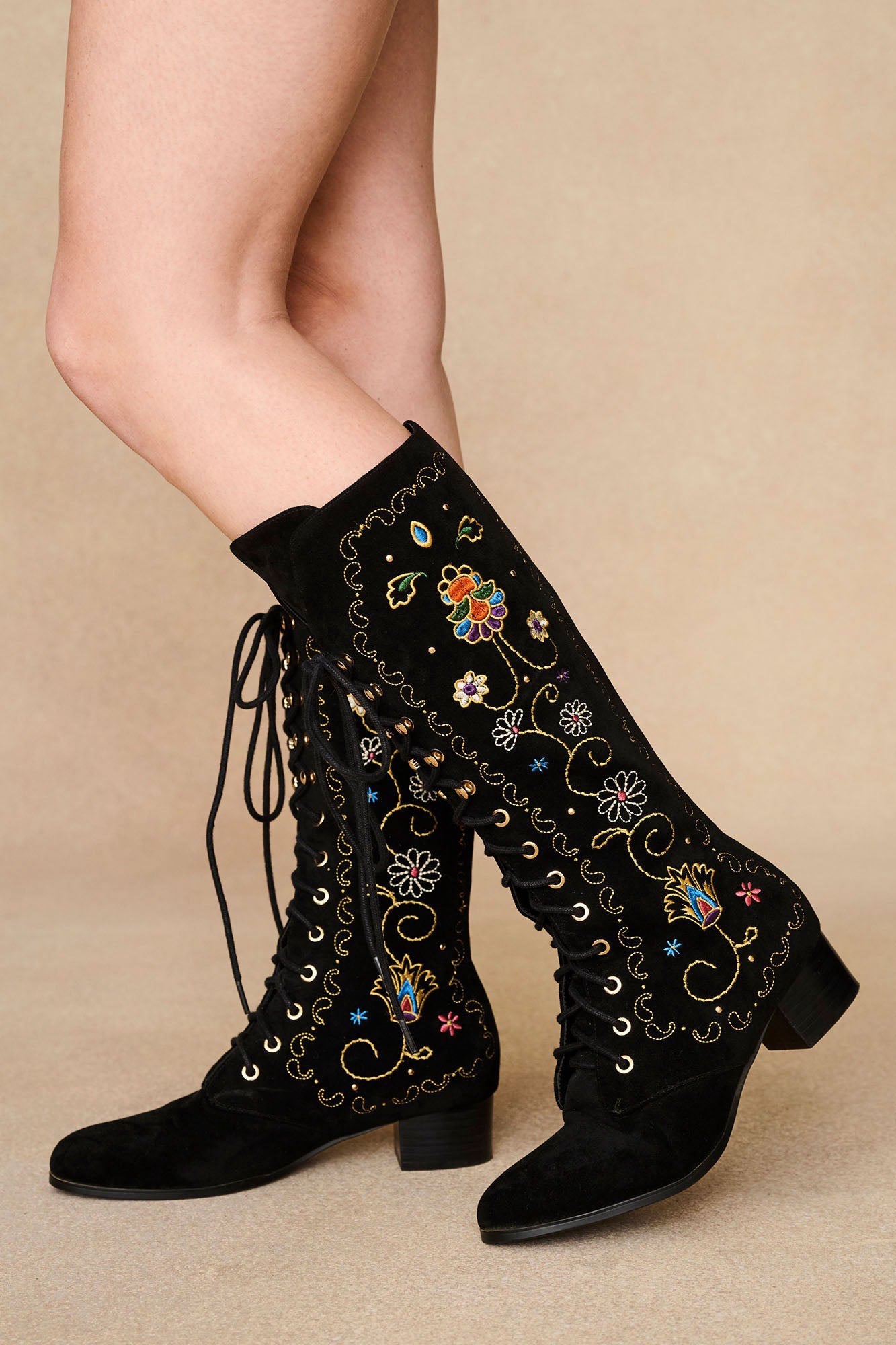 Aria Embroidered Boots – Black