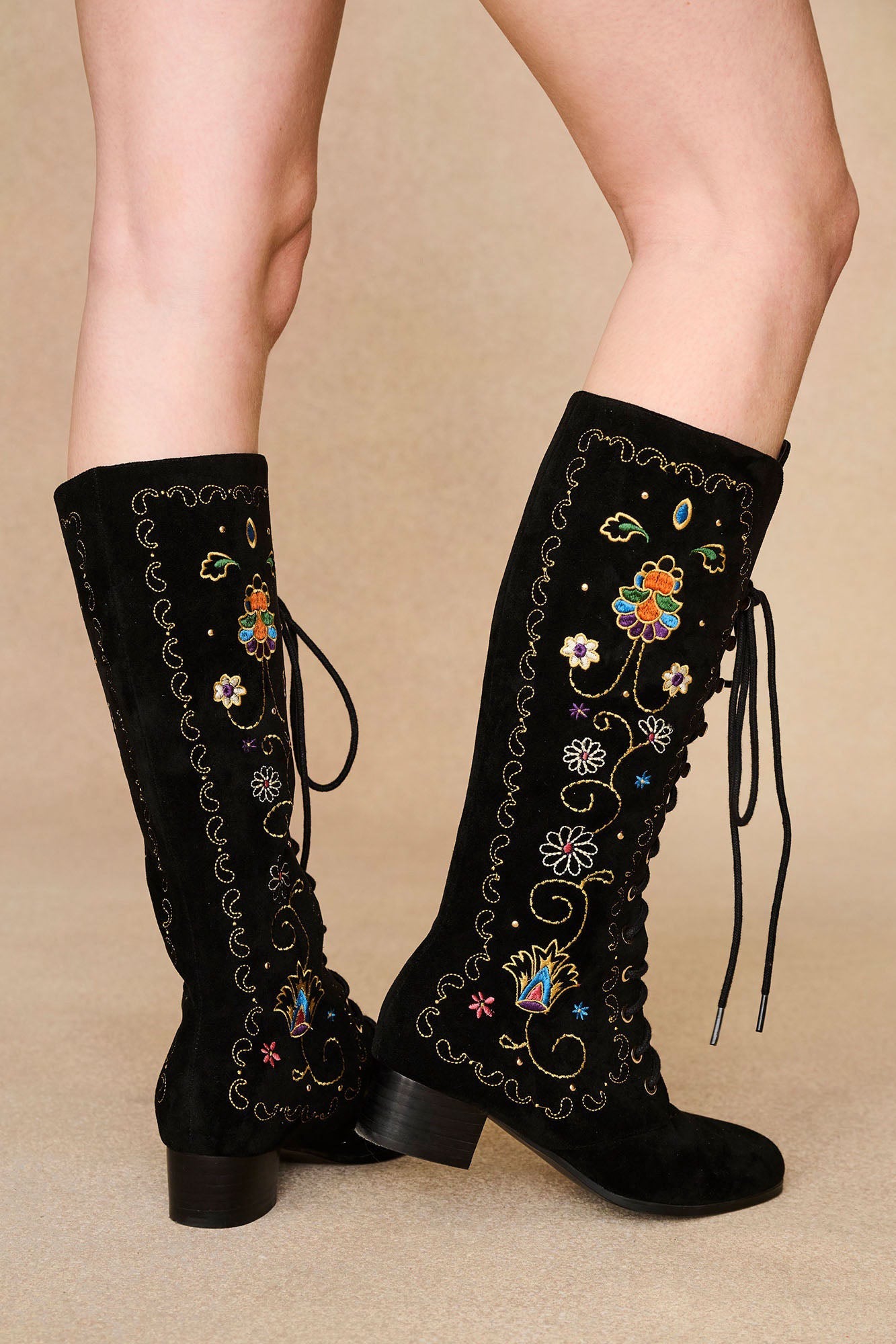 Aria Embroidered Boots – Black
