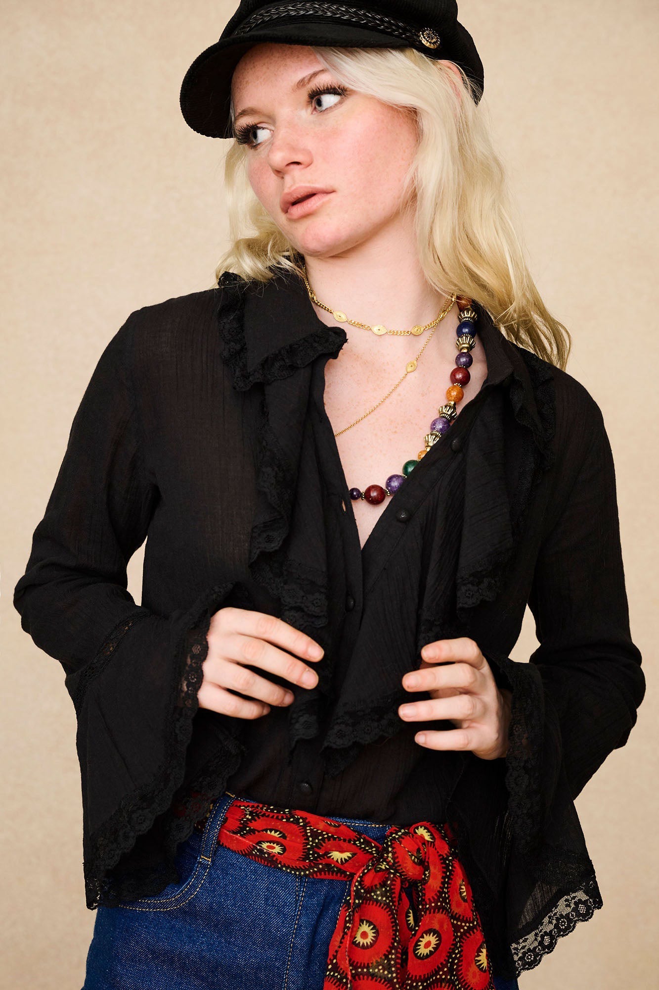 Storyteller Lace Trim Ruffle Blouse – Black