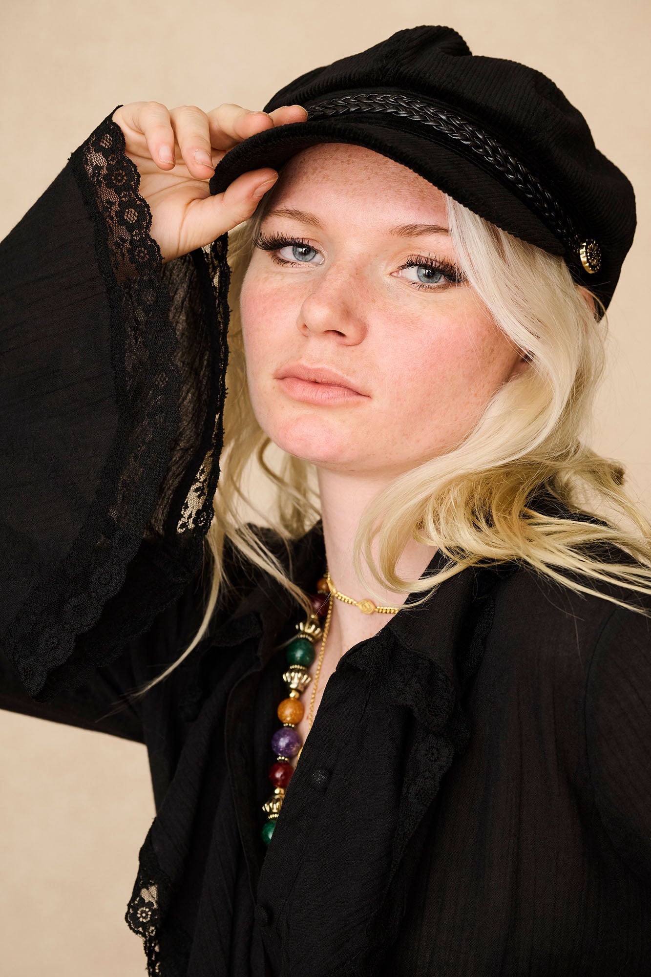 Storyteller Lace Trim Ruffle Blouse – Black