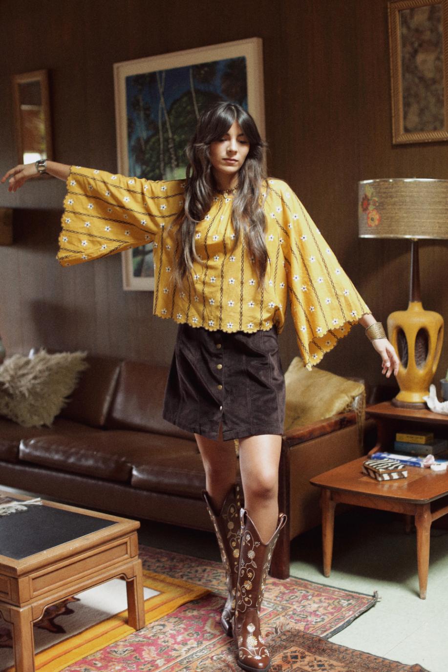 Katie Mae Velvet Mini Skirt – Brown