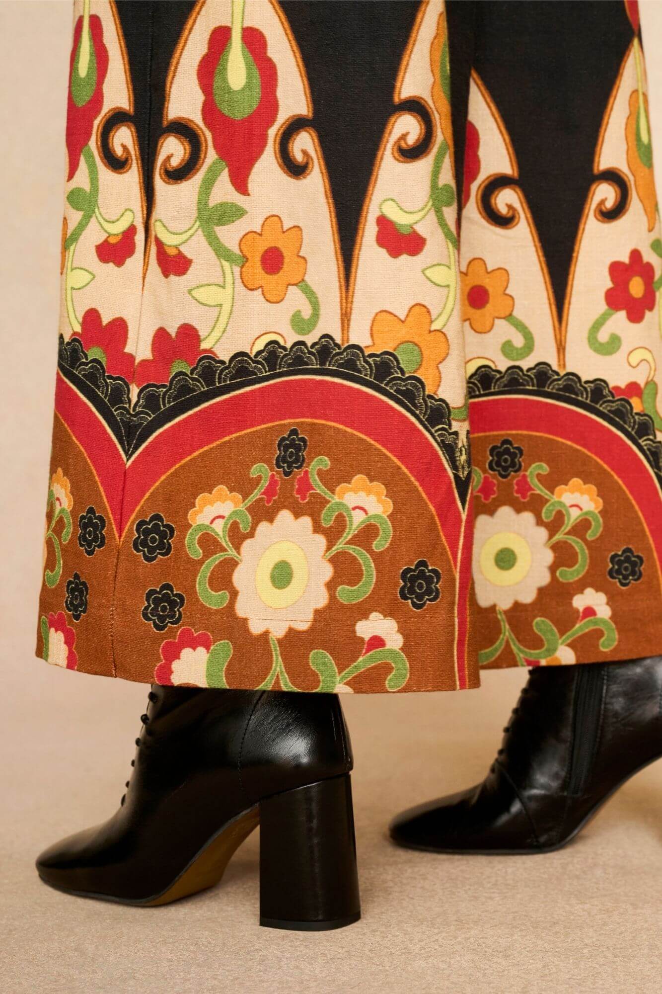 Aurelia Golden Ember Wide Leg Trousers – Black