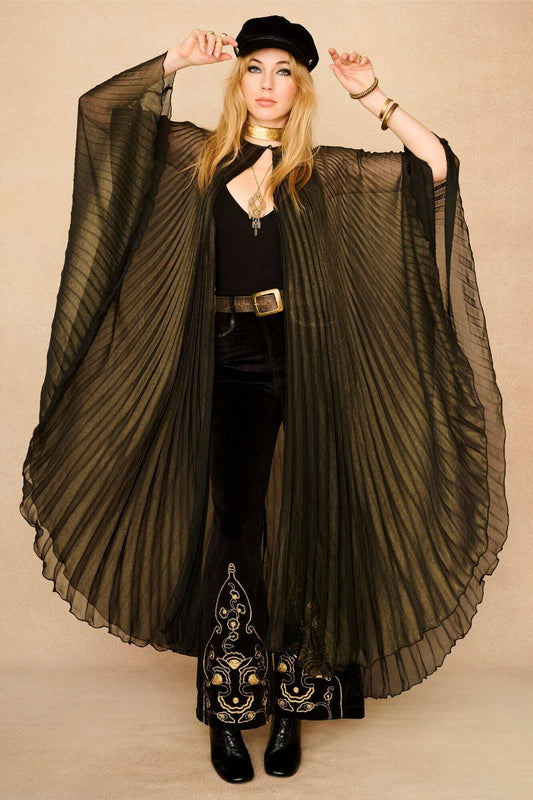 Into The Night Cape – Black