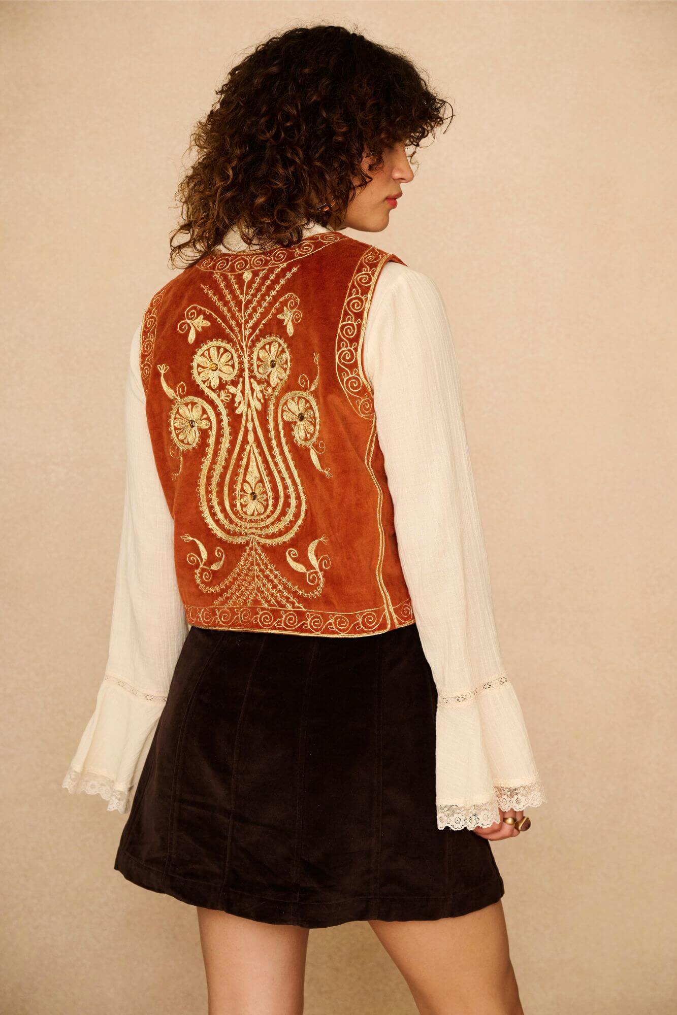 Tangerine Dream Velvet Vest – Orange